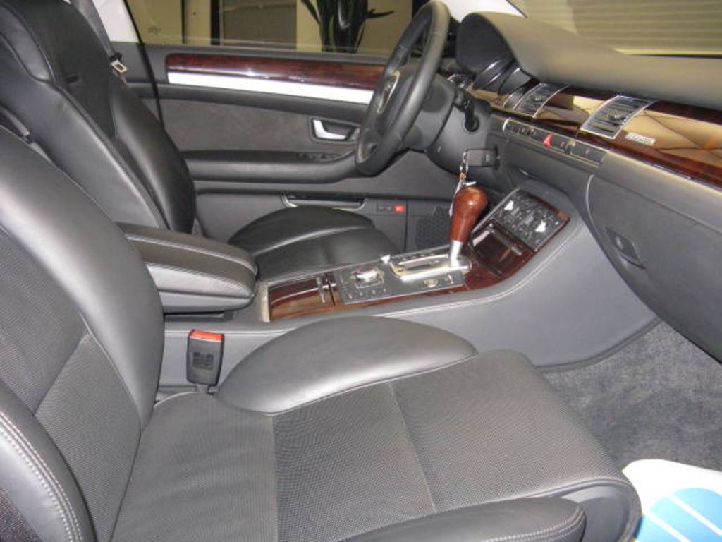 2007 Audi A8