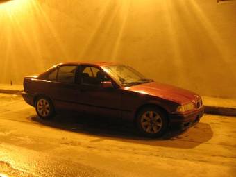1993 BMW 318I