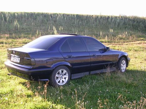 1993 BMW 325I