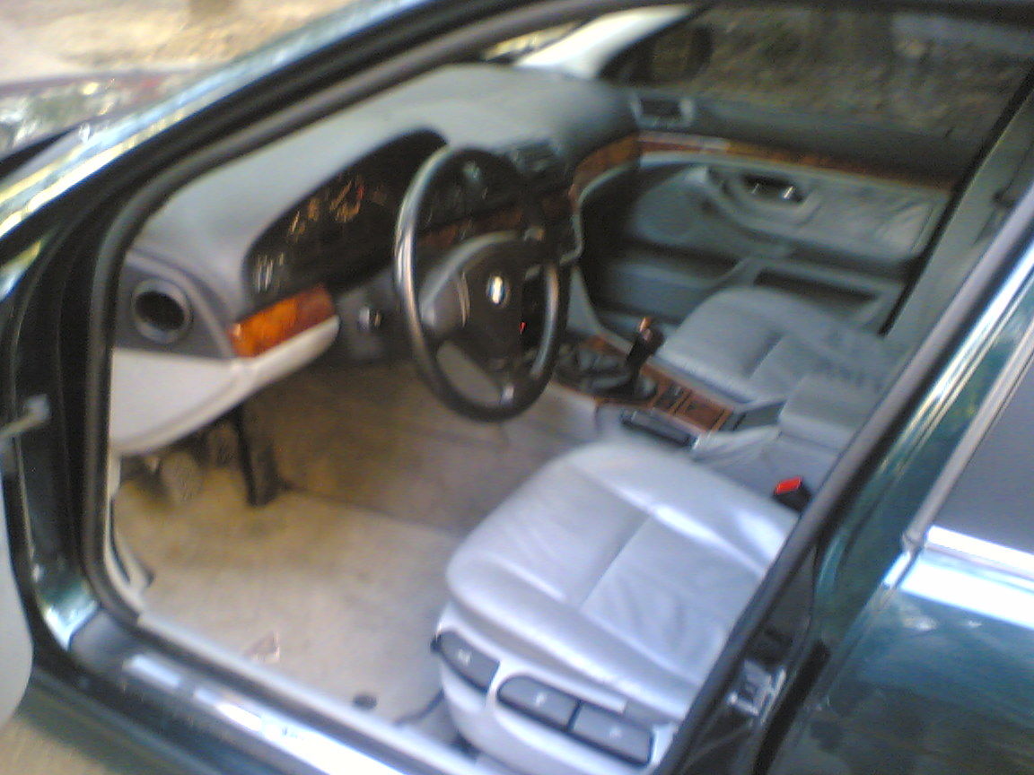 1996 BMW 523I