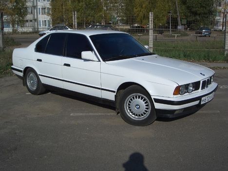 1990 BMW 525I