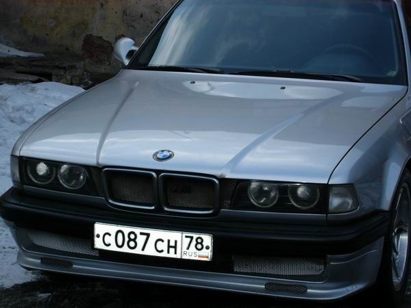 More photos of BMW 740I