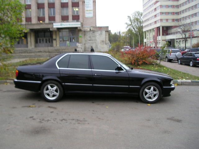 1992 BMW 750 Is this a Interier Yes No More photos of BMW 750