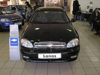 صور سيارة شيفروليه لانوس 2012 -Images of the Chevrolet Lanos 2012