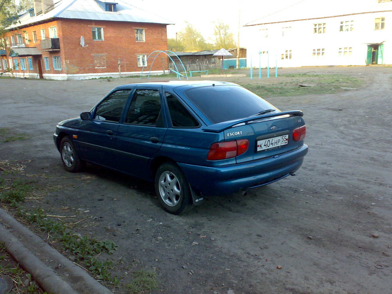 ford escort 1999
