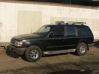 1995 Ford Explorer Pictures