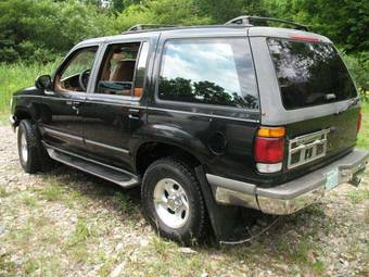 1996 Ford Explorer Pictures