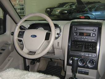 2006 Ford Explorer Wallpapers