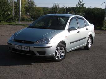 2004 Ford Focus Images