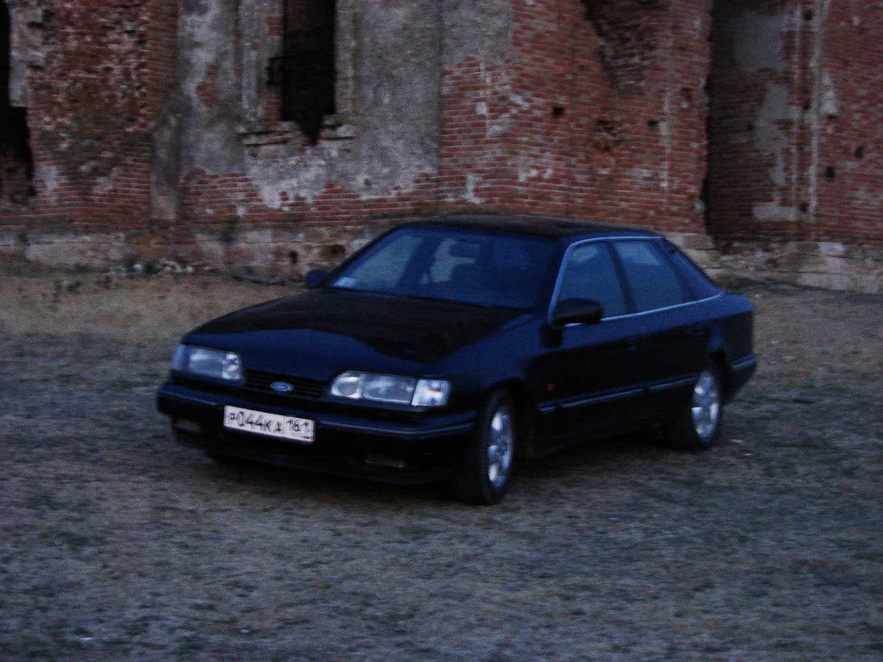 1990 FORD Scorpio