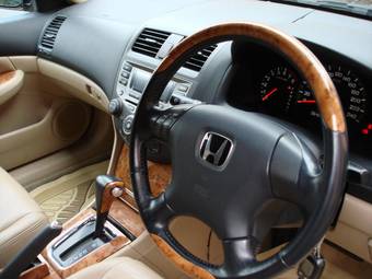 2003 Honda Accord Inspire Pictures