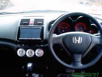 2005 Honda Airwave Photos