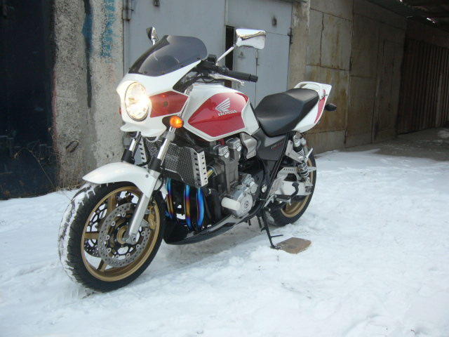 04 Honda Cb1300 Super Four Specs Mpg Towing Capacity Size Photos