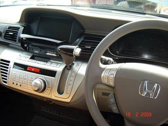 2004 Honda Edix Photos