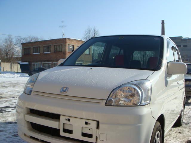 2003 Honda Life