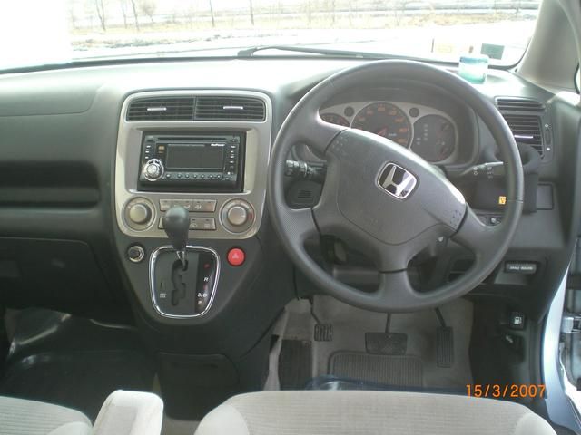 2003 Honda Stream
