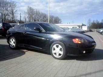 2004 Hyundai Coupe Pictures