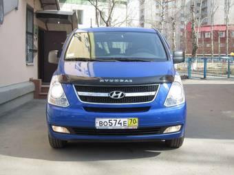 2010 Hyundai H1 Pics