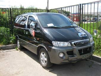 2002 Hyundai Starex
