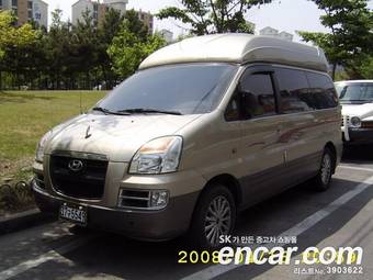 2004 Hyundai Starex Photos