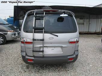 2004 Hyundai Starex Pictures