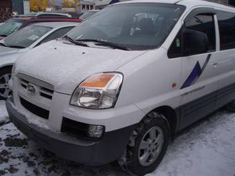 2005 Hyundai Starex Pictures
