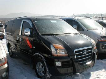 2006 Hyundai Starex Photos