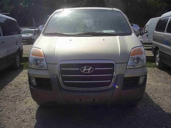 2006 Hyundai Starex Photos