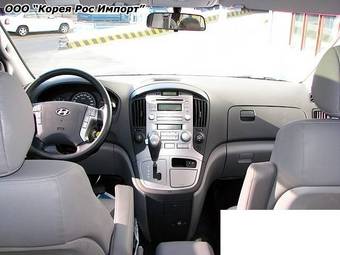 2007 Hyundai Starex Photos