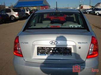 2006 Hyundai Verna Pictures