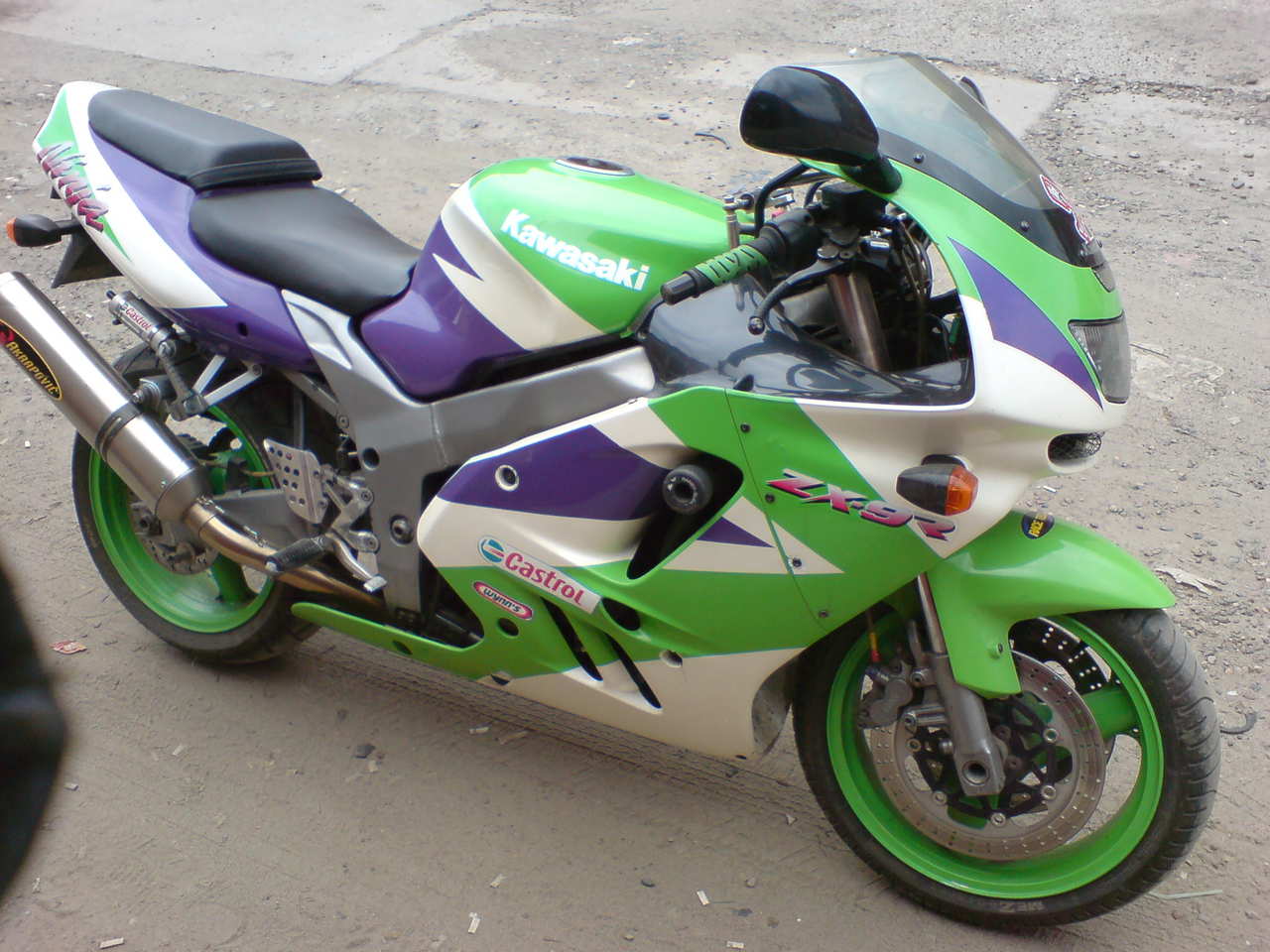 1995 Kawasaki ZX-9R