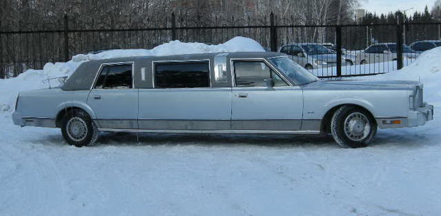 1995 Lincoln Town Car Limo. 1988 Lincoln Town Car Limo