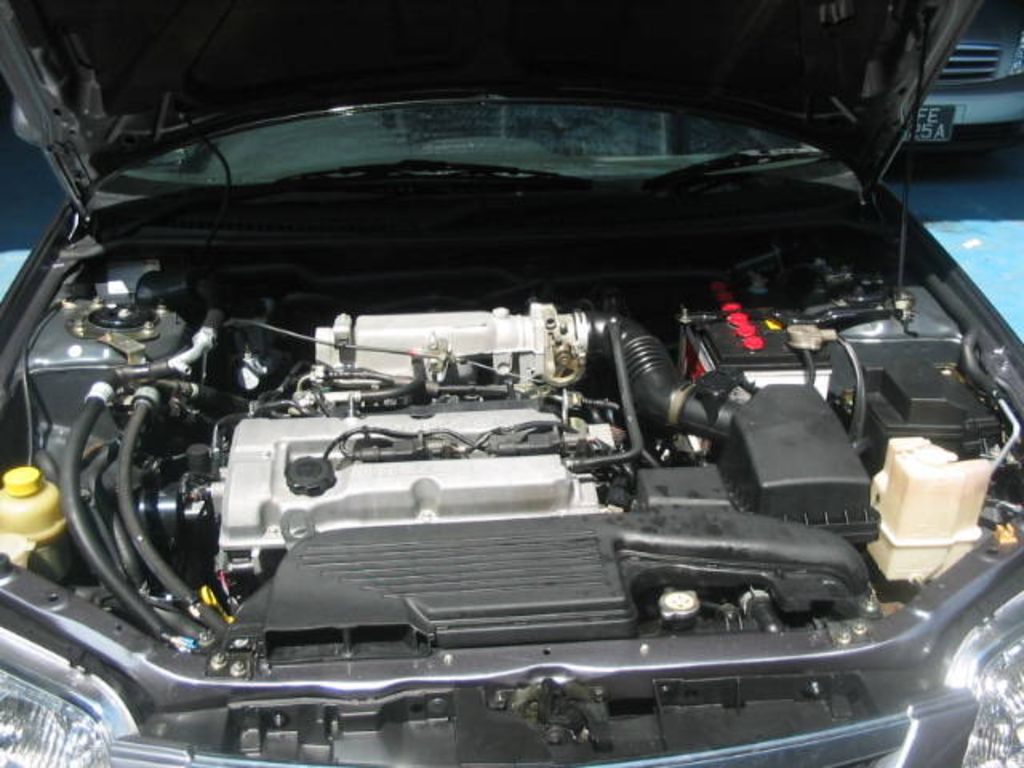 2003 Mazda 323