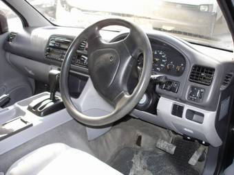 1995 Mazda Bongo Friendee Pictures