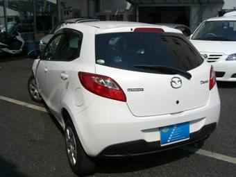 2007 Mazda Demio Pictures