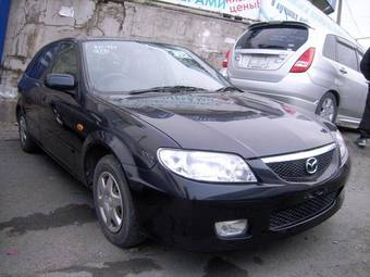 2001 Mazda Familia Wagon Images