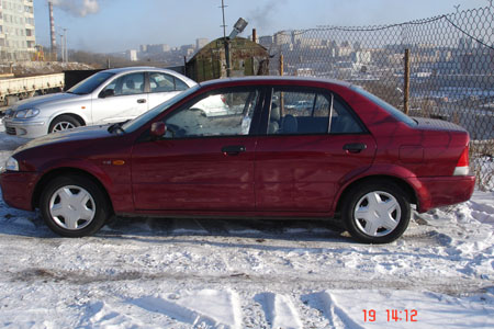 2000 Mazda Ford Laser Photos