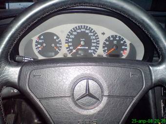 1995 Mercedes-Benz C-Class Pictures