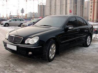 2004 Mercedes-Benz C-Class Pictures