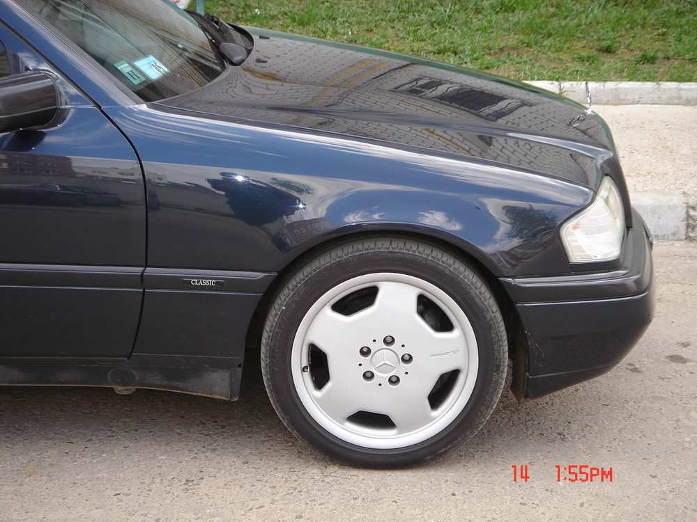 1996 Mercedes-Benz C200