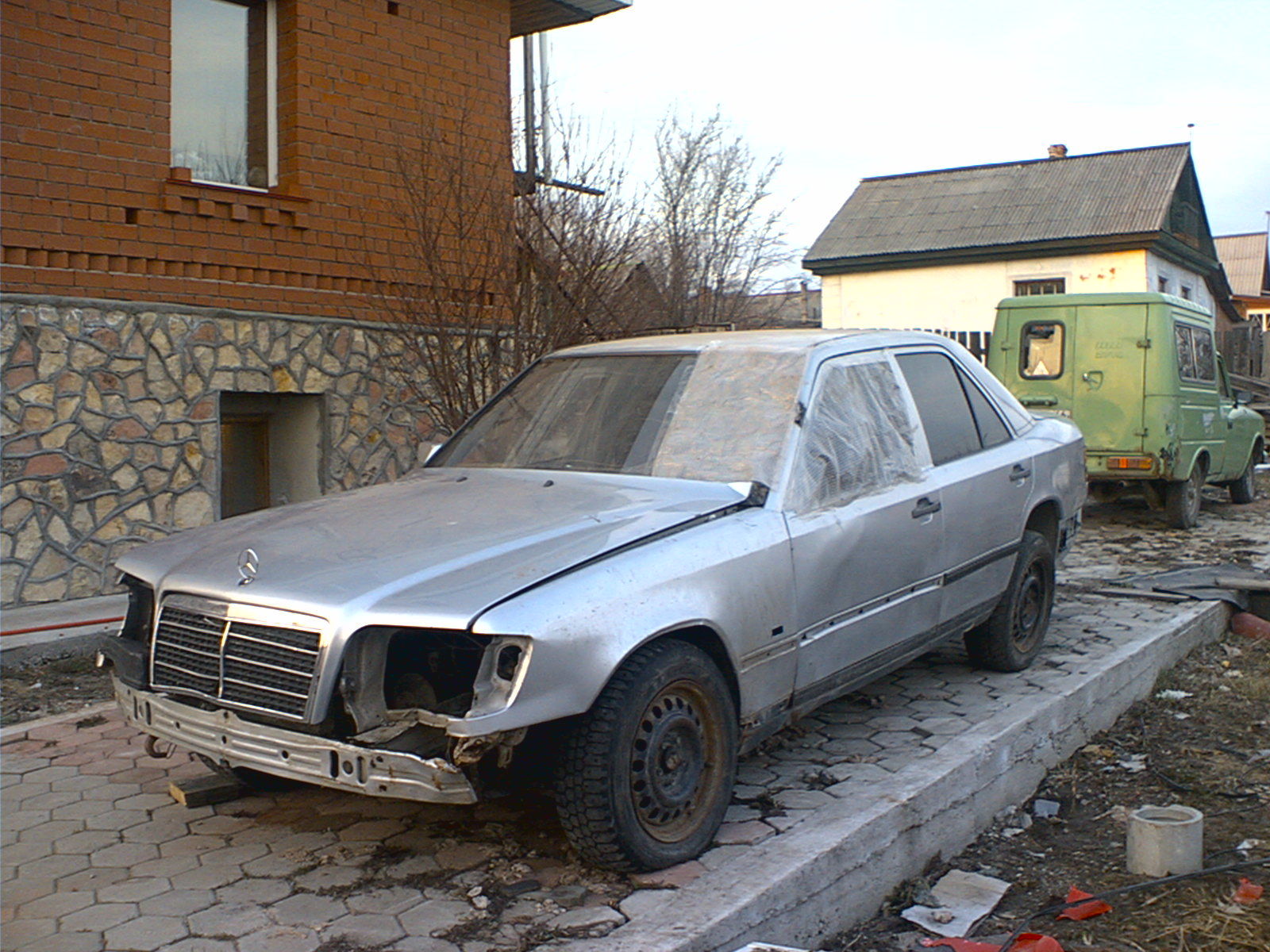 1990 Mercedes-Benz C230