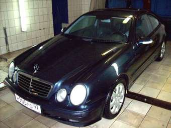 2001 Mercedes-Benz CLK-Class Pics