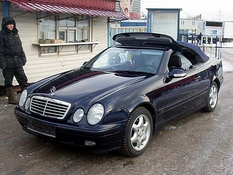 2001 Mercedes Benz CLK Cabrio Is this a Interier