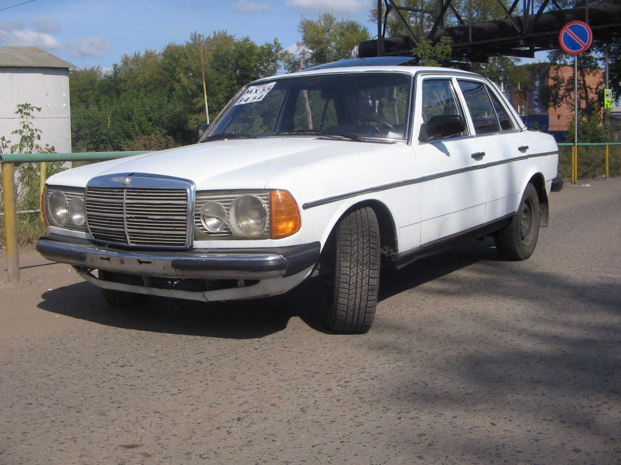 1980 Mercedes-Benz E-Class