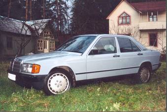 1986 Mercedes-Benz E190