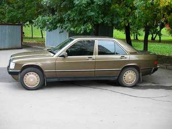 1987 Mercedes e190 #2