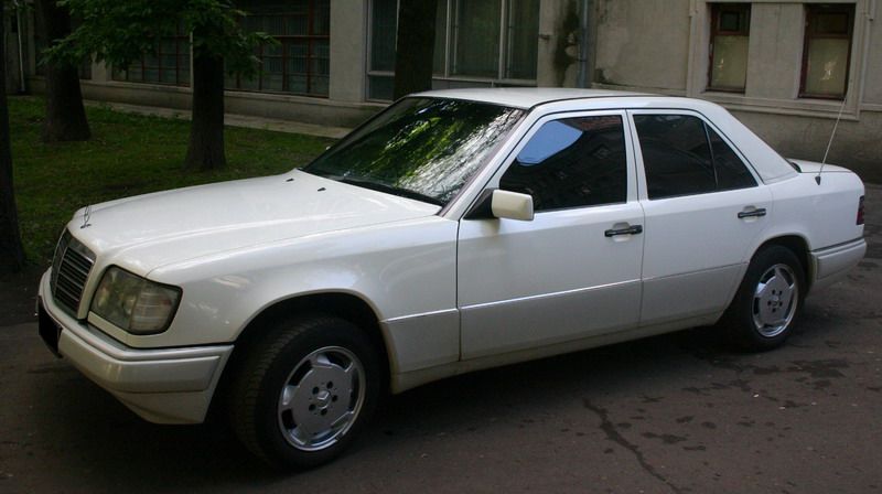 What kind of oil mercedes e320