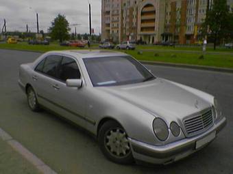 1997 Mercedes-Benz E230