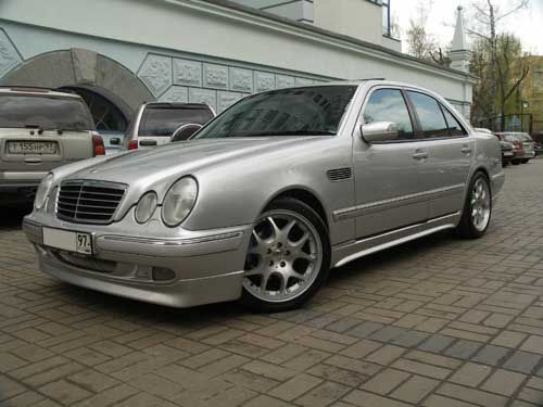 2000 Mercedes-Benz E240