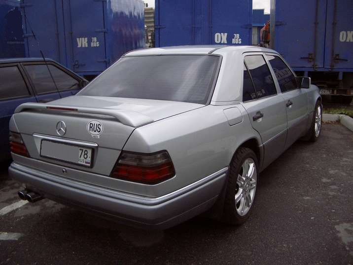 1994 Mercedes-Benz E300